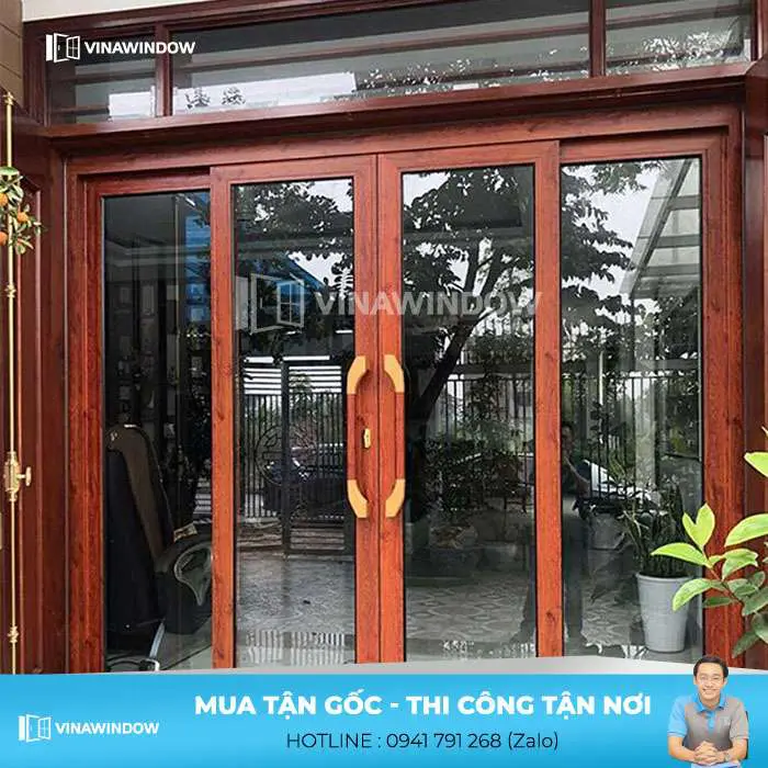 cửa đi 4 cánh mở lùa xingfa vân gỗ