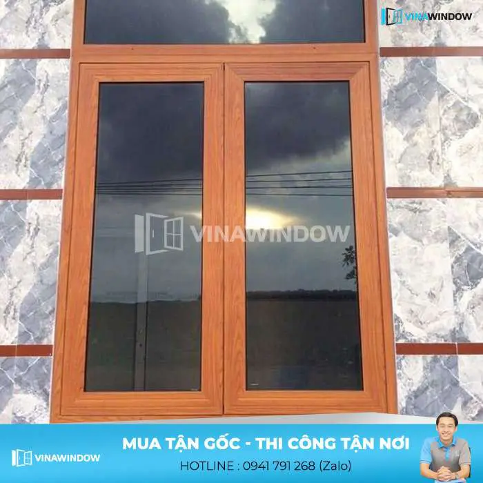 cửa sổ mở quay xingfa 2 cánh giả gỗ